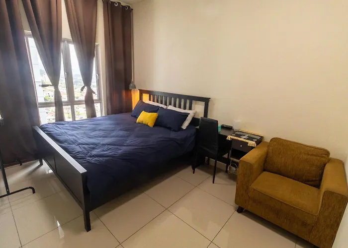 Mat Leo Homestay At Mrt Kajang